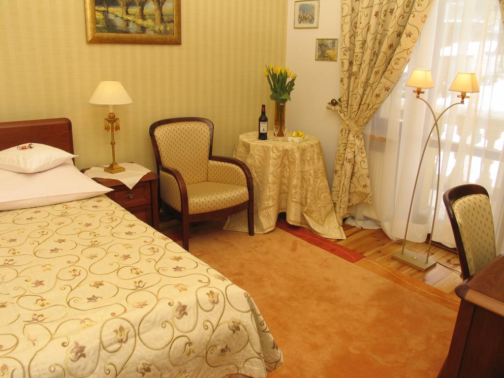Hotel Villa Romantica シクラルスカ・ポレンバ 部屋 写真