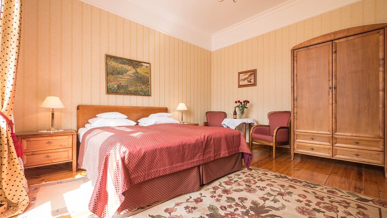 Hotel Villa Romantica シクラルスカ・ポレンバ エクステリア 写真